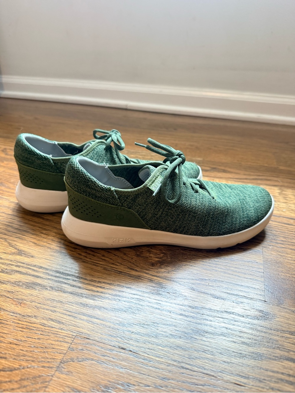 Kizik Madrid Eco Knit Sneakers - M’s 6 / W’s 7.5 - olive green